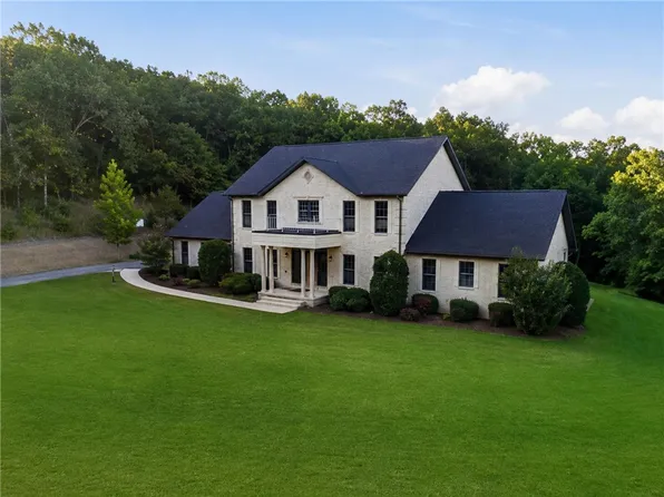 2314 N Fox Trl, Fayetteville, AR 72703