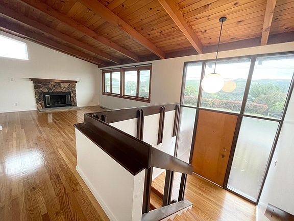 Entryway Into Living Room