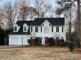 176 Crestworth Ct, Powder Springs, GA 30127