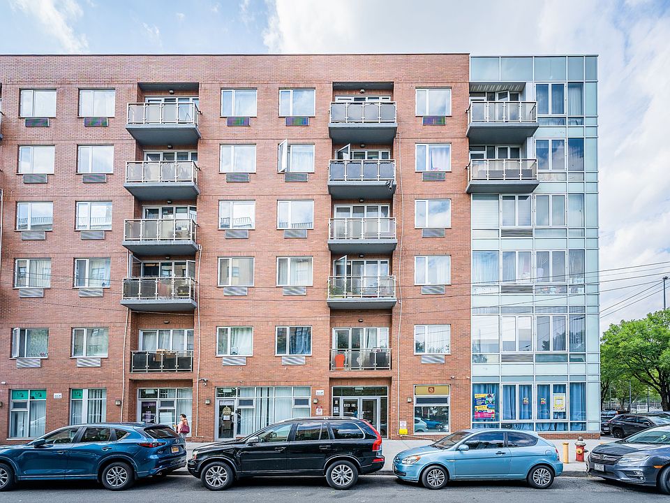 1st image of 136-21 Latimer Pl Floor 2