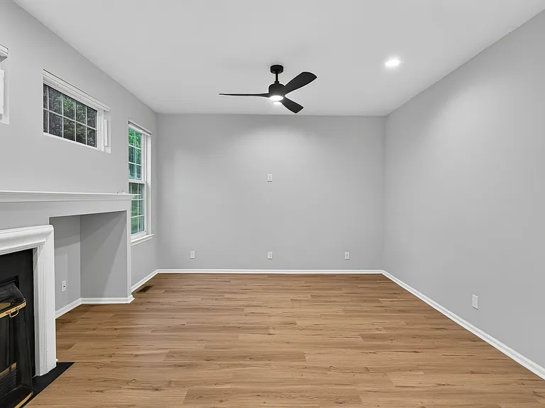 806 Hinchley Run — Photo 11