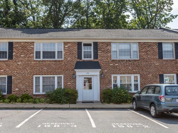 158 Hessian Hills Way APT 4, Charlottesville, VA 22901