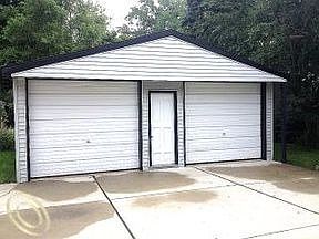3rd image of 1887 Lakeland Ave