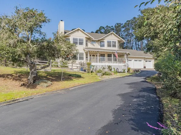 17705 Pond Derosa Ln, Salinas, CA 93907