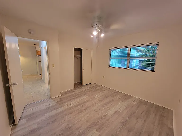 513 Manatee Court — Photo 12