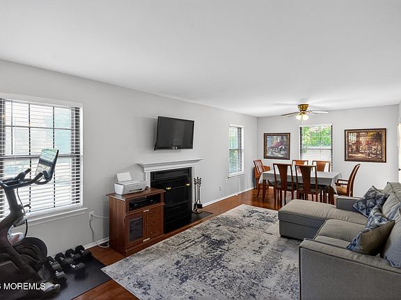 2nd image of 1311 Wellington Place