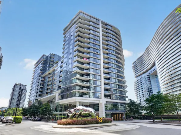 68 Smithe St, Vancouver, BC
