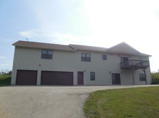 W2840 Graylog Rd, Iron Ridge, WI 53035