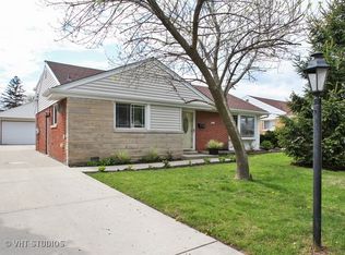 9022 Oconto Ave, Morton Grove, IL