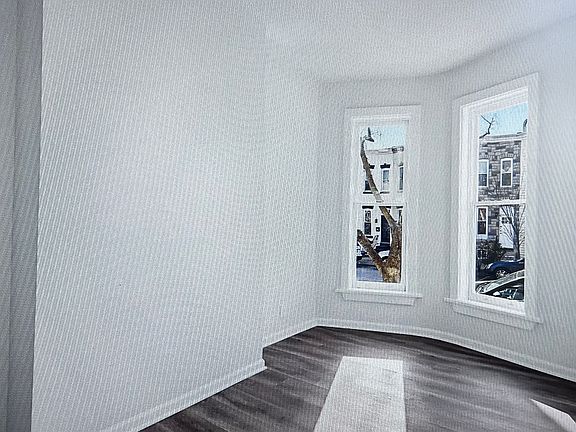 5th image of 3027 Windsor Ave #P