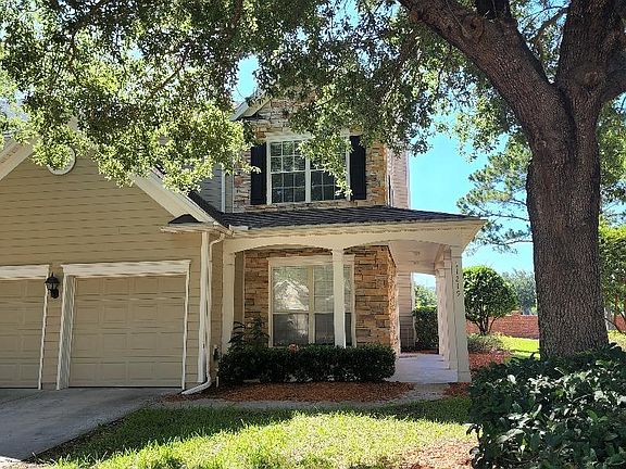 4th image of 11219 Castlemain Cir N