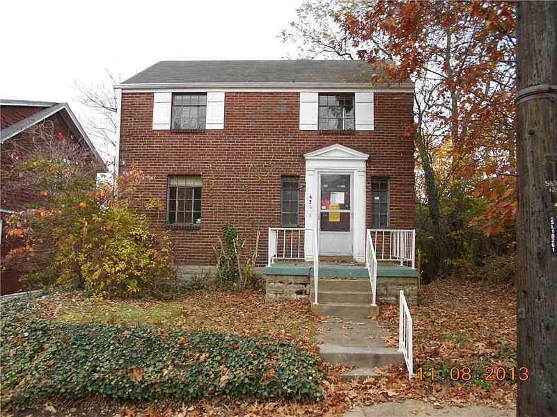 431 Dunlap St photo 1