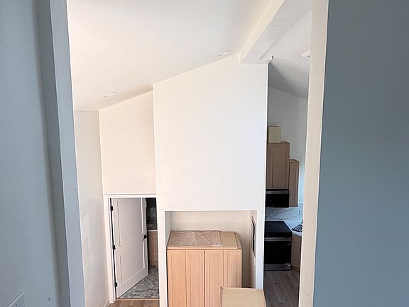 4th image of 4473 Dogwood Ave #A