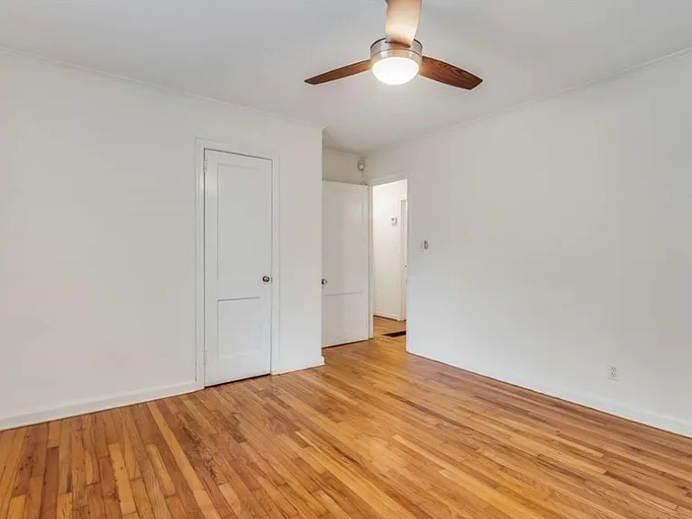 850 Flat Shoals Way — Photo 16