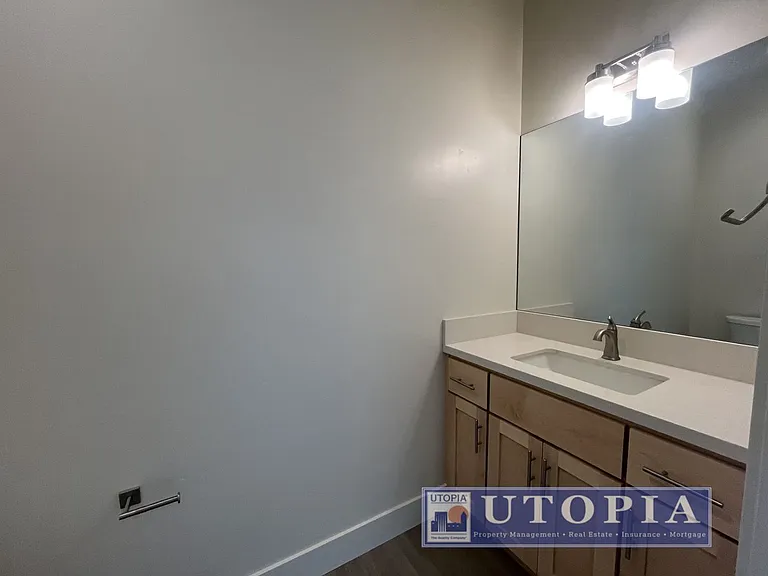 528 Dufour St #A — Photo 6