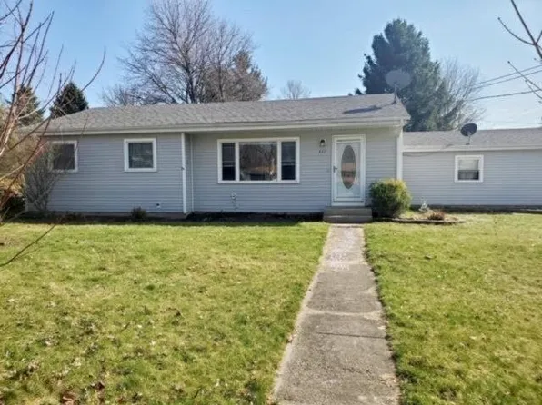 411 Dewitt St, Jonesville, MI 49250