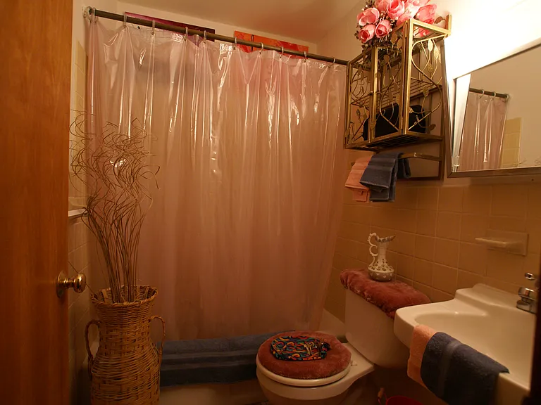 Greenway Park Apartments — Photo 2