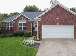 13313 Oak Forest Ct, Louisville, KY 40245
