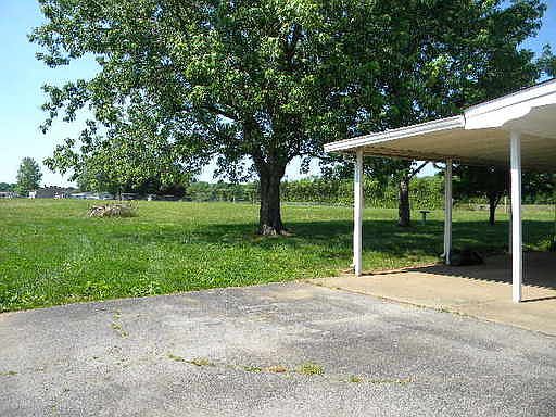4th image of 14141 Highway 99