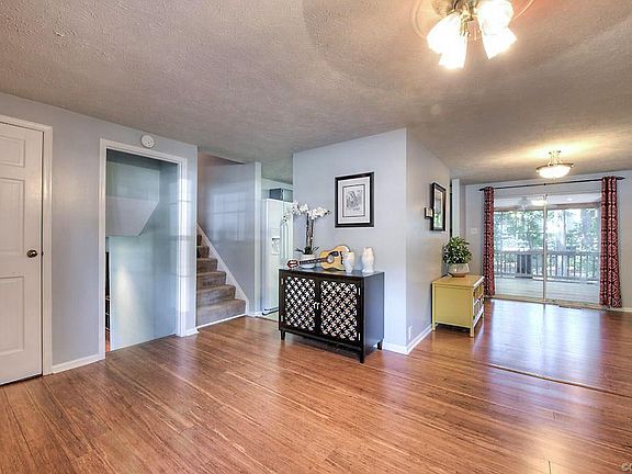 5th image of 4606 Candlelight Ct