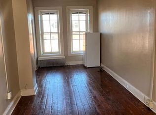146 W High St APT 6, Carlisle, PA 17013