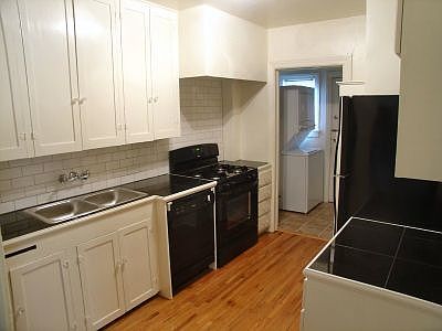 4th image of 1703 S Florence Ave