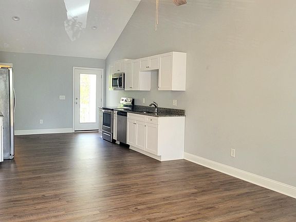 3rd image of 94 N Knoll Rd