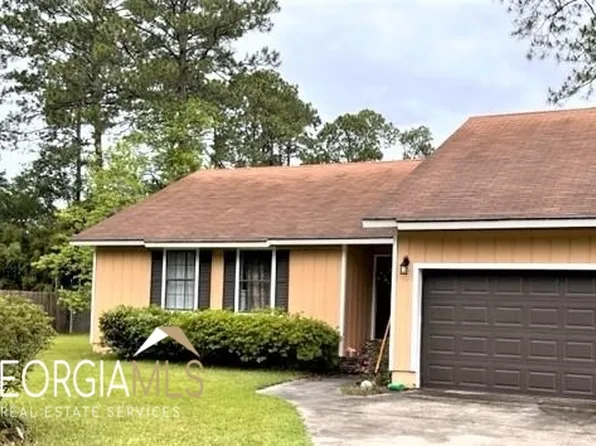 51 Buntin St, Woodbine, GA 31569