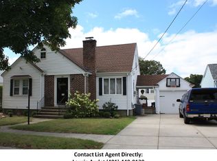 26 Beverly Ann Dr, North Providence, RI 02911