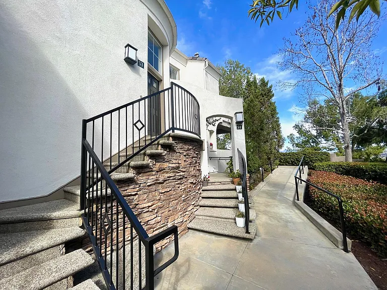 53 La Mirage Cir — Photo 1