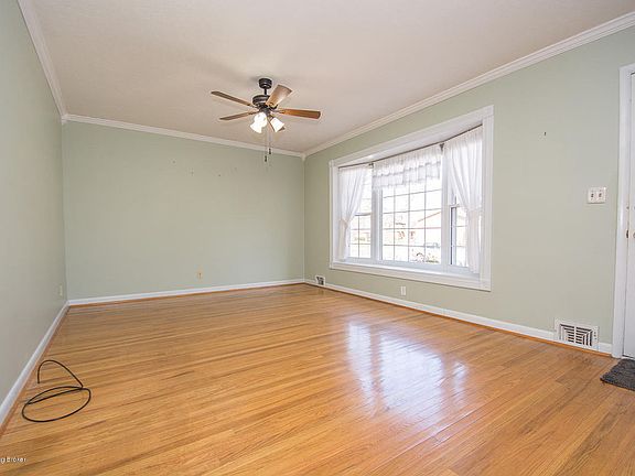 4th image of 4206 Lynnbrook Dr