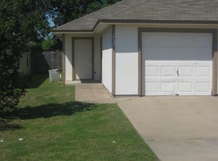 2734 James Rd, Granbury, TX 76049