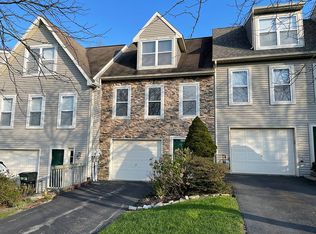 204 Oakridge Dr, Mountville, PA 17554