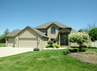 509 Devoe Dr, Sweetser, IN 46987