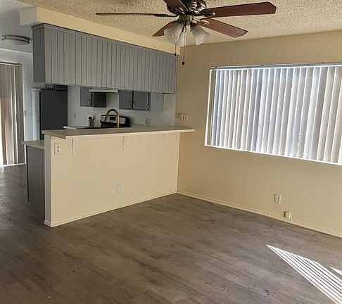 3rd image of 4381 W 136th St APT 4