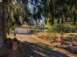 4680 W Hillside Dr, Eugene, OR 97405