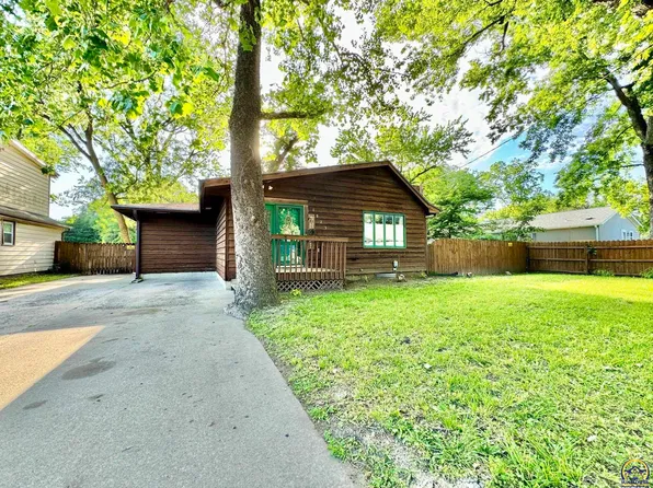 1923 NW Lincoln St, Topeka, KS 66608