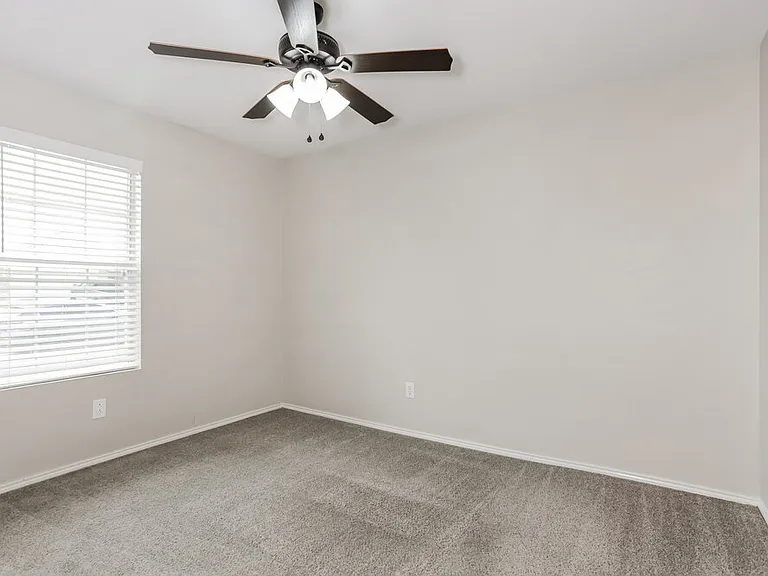 1453 Castle Ridge Rd — Photo 12