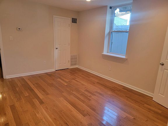 5th image of 1541 S 13th St APT 1R