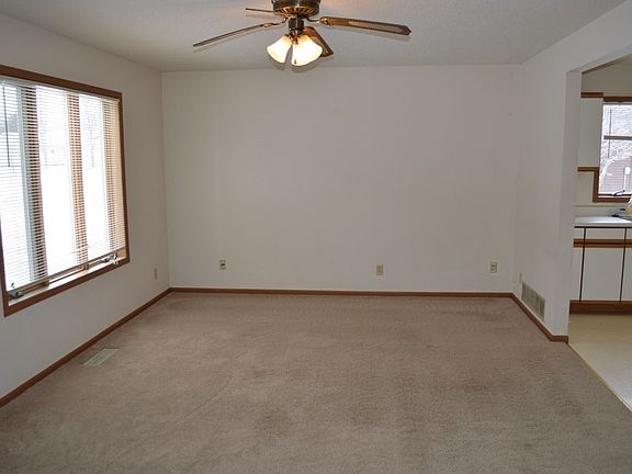 3rd image of 2102 14th Ave N #13