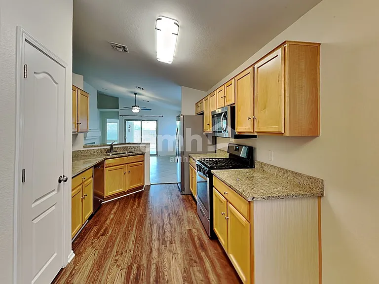 7884 W Mural Hill Dr — Photo 3