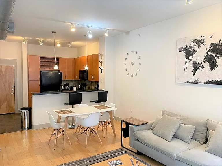 1901 Post Oak Blvd #2605 — Photo 9