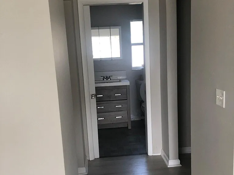 54 Palm Blvd — Photo 17