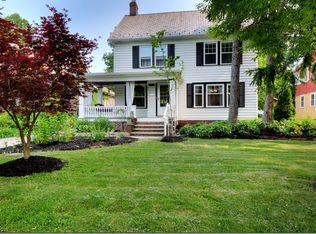3005 E Derbyshire Rd, Cleveland Heights, OH