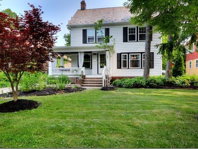 3005 E Derbyshire Rd, Cleveland Heights, OH, 44118