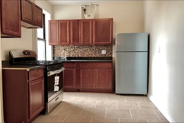 Rented by Compass | media 11