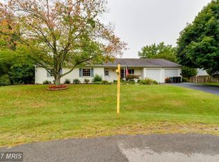 7423 Shamrock Ct, Warrenton, VA 20187