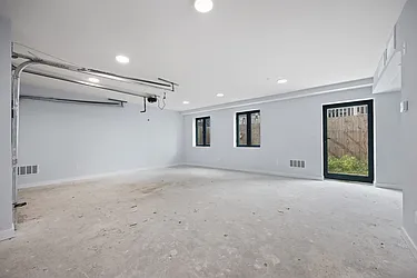 33A Keen Court
