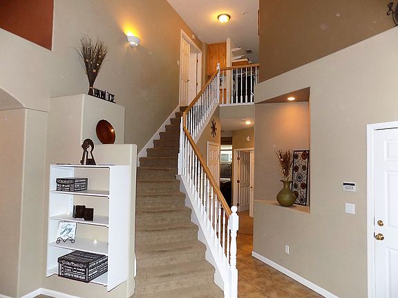 4th image of 2317 Foxglove Way
