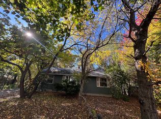 685 Grove St, Worcester, MA 01605